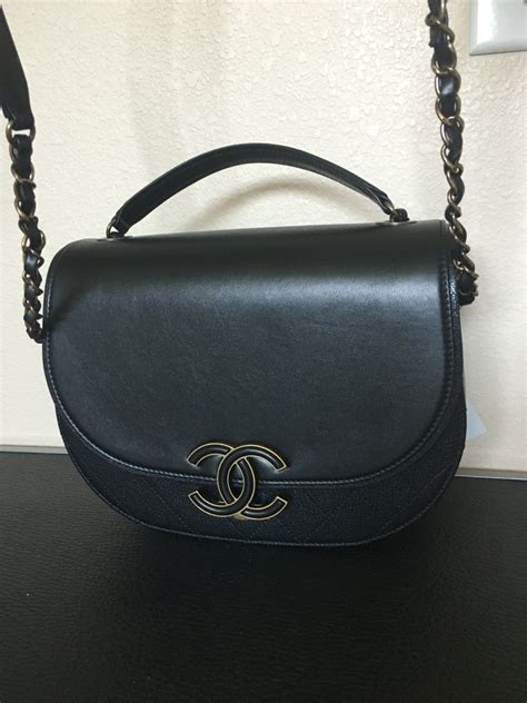 chanel curve bag